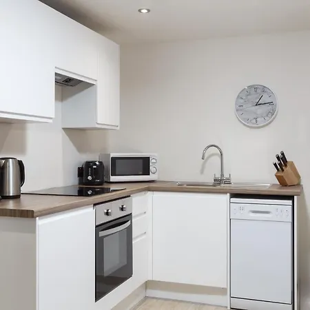 Conditioning House - One Bed Apartment Bradford (West Yorkshire)